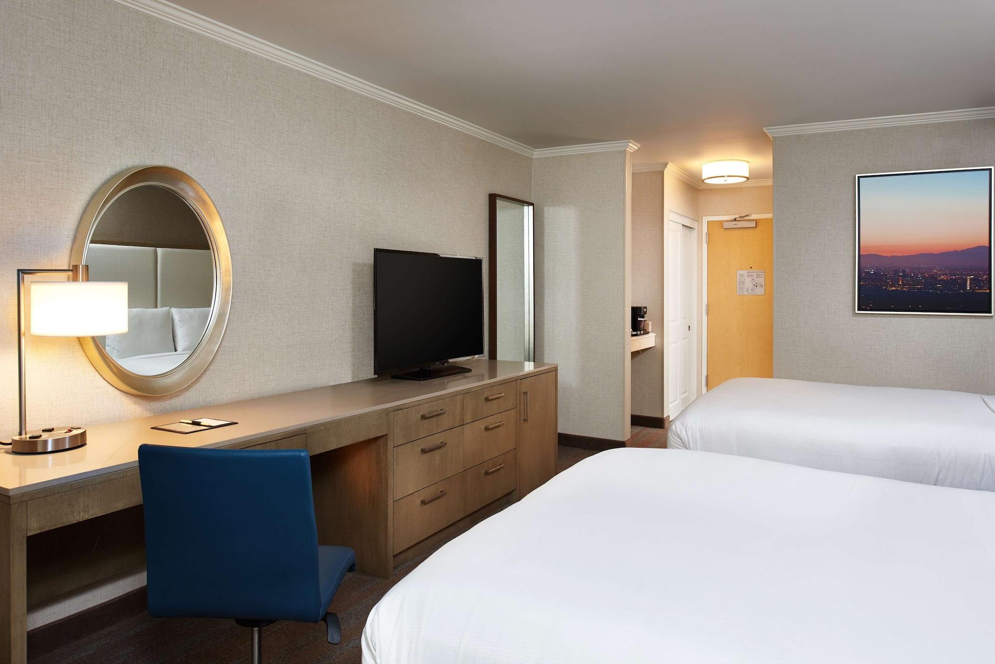 Doubletree By Hilton Spectrum
