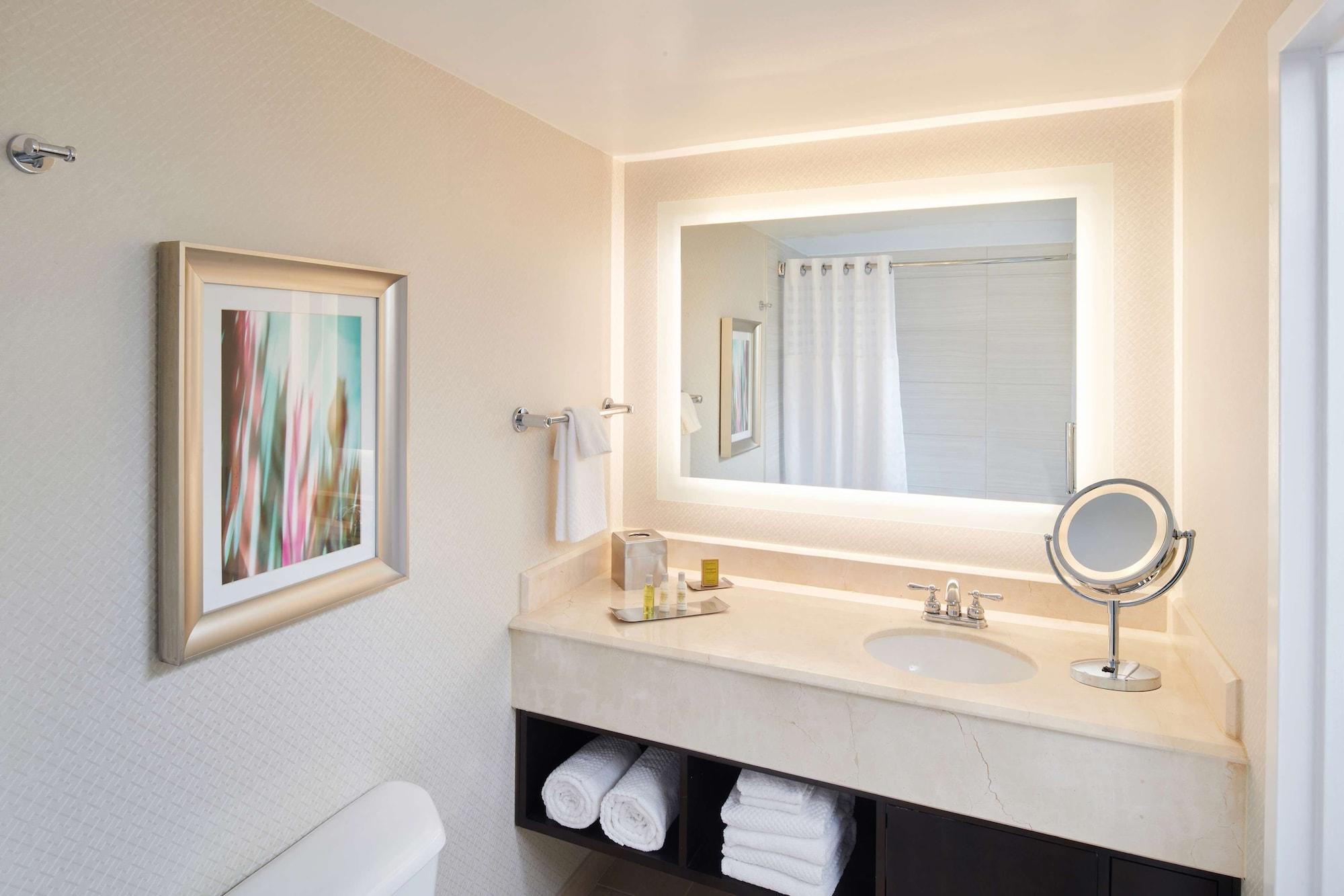Hotel Doubletree By Hilton Spectrum 3*