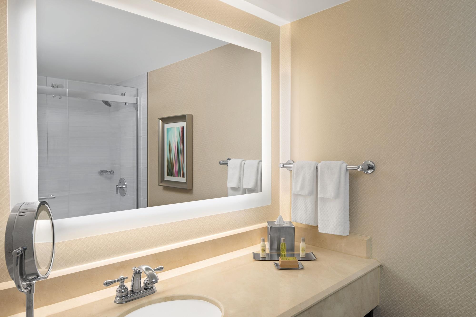 Doubletree By Hilton Spectrum Hotel