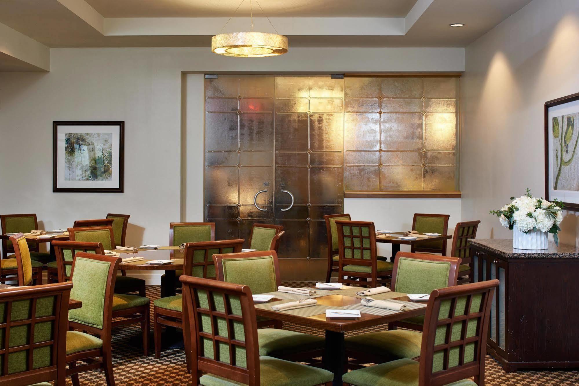 Doubletree By Hilton Spectrum